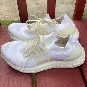 Adidas Ultra Boosts Sneakers